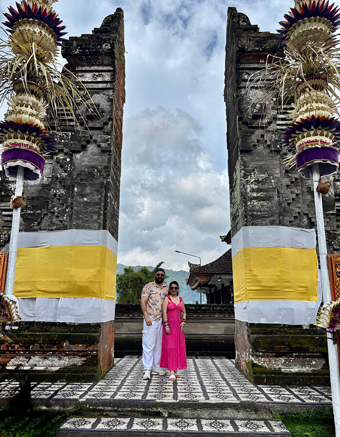 travirots bali honeymoon package